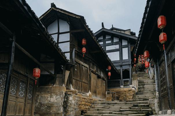 作家写文明创建丨王道勇:用爱撑起一片天